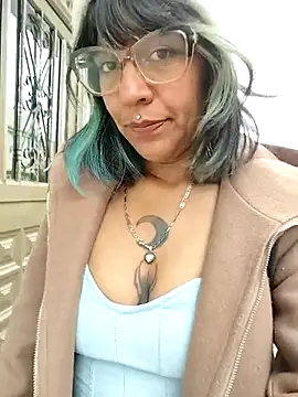 Abby 1-0 online show from April 2026 04:44:02 PM