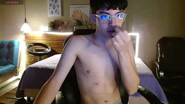 SantiTwinkyy online show from March 2026 01:12:01 PM