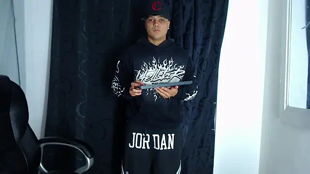 Pedro x777 online show from April 2026 01:02:02 AM