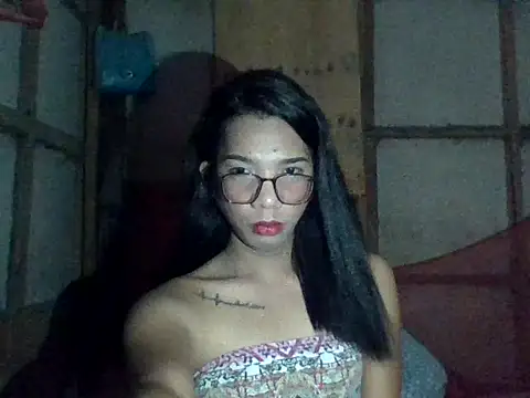 Lady trix01 online show from April 2026 06:03:02 AM