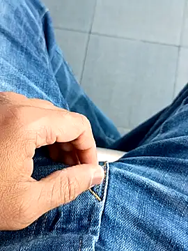 oneeyedwonder96 online show from March 2026 05:32:01 AM