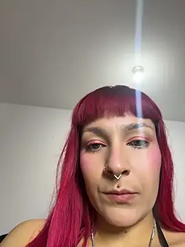 Amelie-RedHoney online show from June 2026 12:12:02 AM