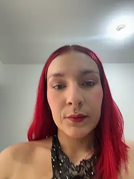 Amelie-RedHoney online show from April 2026 04:08:02 PM