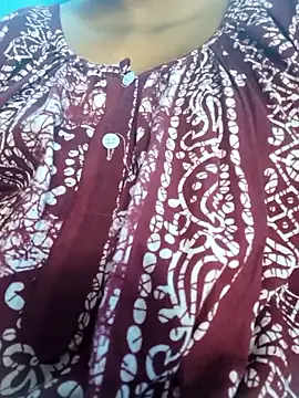 Snapshot of itz-priya chatting on April 2026 06:31:02 AM itz-priya online show from April 2026 06:31:02 AM