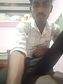 Snapshot of THA_KITTY chatting on April 2026 09:48:01 AM THA KITTY online show from April 2026 09:48:01 AM