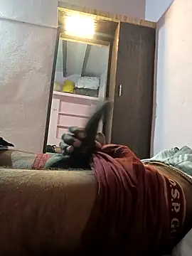 Snapshot of THA_KITTY chatting on March 2026 06:14:01 AM THA KITTY online show from March 2026 06:14:01 AM