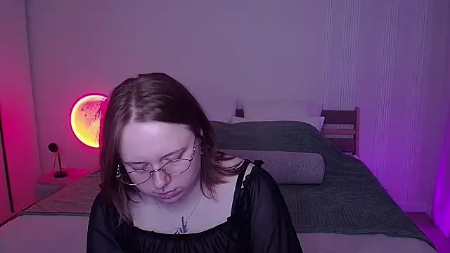 SelenaLily online show from April 2026 02:46:02 PM