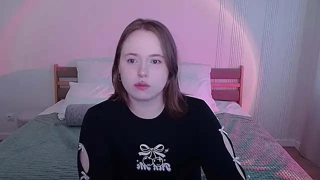 SelenaLily online show from March 2026 01:20:01 PM