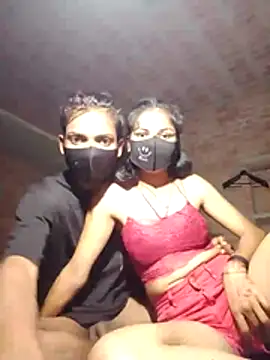 COUPLE-HOTS online show from March 2026 04:29:01 PM