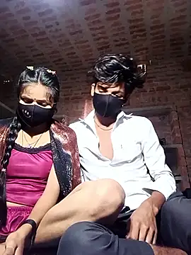 COUPLE-HOTS online show from April 2026 03:46:02 AM