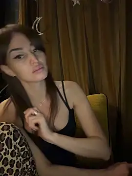 Sindy Mindy  online show from April 2026 11:28:01 PM