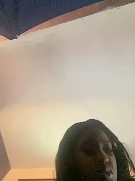 Snapshot of brilove22 chatting on June 2026 11:00:01 AM brilove22 online show from June 2026 11:00:01 AM