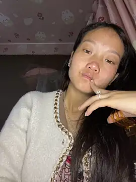 Jolinie online show from April 2026 02:24:01 AM