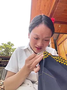 Jolinie online show from April 2026 06:09:01 AM