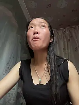 Jolinie online show from April 2026 10:41:02 AM