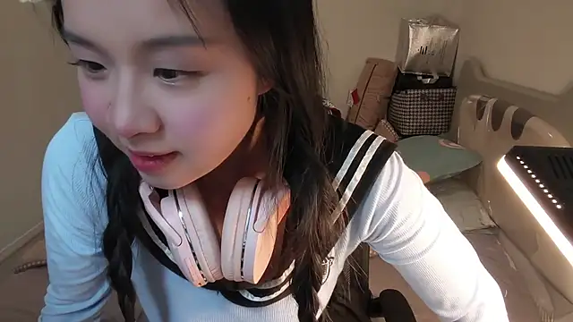 Sweet Tang online show from April 2026 07:15:01 AM