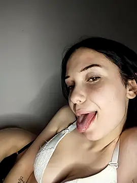 icedrosemarye online show from April 2026 05:49:02 PM