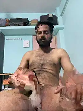 Wildlovee online show from June 2026 11:43:01 PM