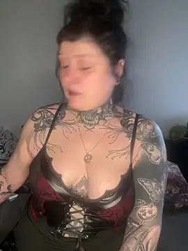 Snapshot of InkMaleficent chatting on April 2026 05:28:02 PM InkMaleficent online show from April 2026 05:28:02 PM