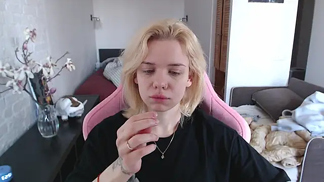 TenderChloe online show from March 2026 09:55:02 AM