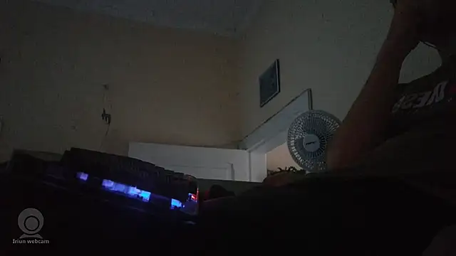 Sueliton2 online show from March 2026 08:53:02 PM