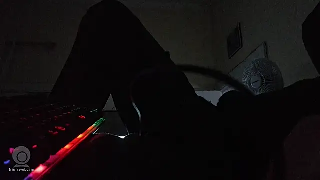 Sueliton2 online show from April 2026 09:08:02 PM