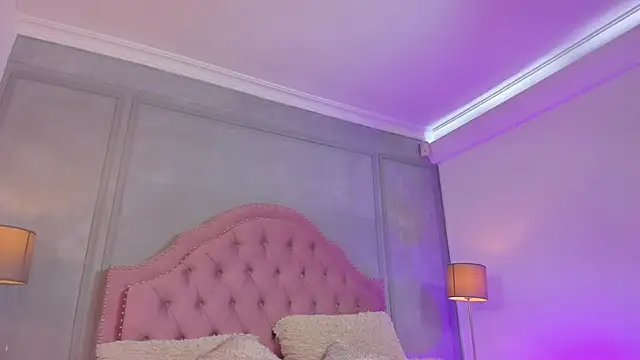 Snapshot of Mia_Culpa chatting on April 2026 04:32:01 PM Mia Culpa online show from April 2026 04:32:01 PM