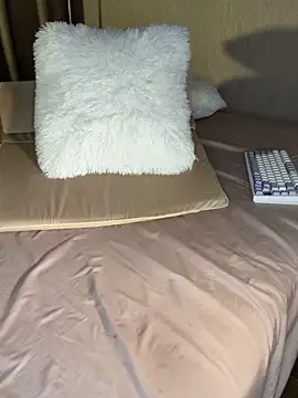 cyberleah online show from April 2026 04:47:02 PM