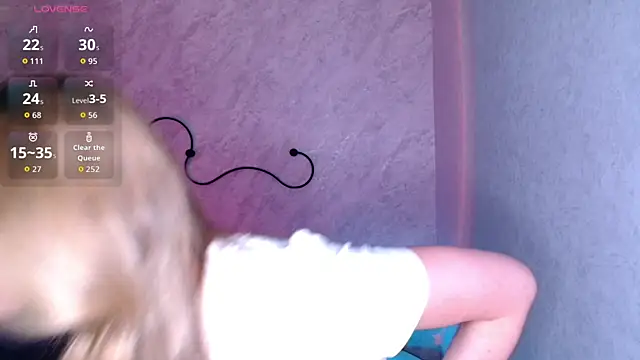 LulyDOLL online show from April 2026 06:53:01 AM