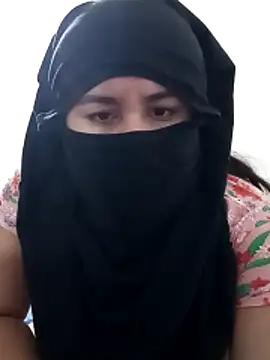 chicaabierta online show from March 2026 11:06:02 PM