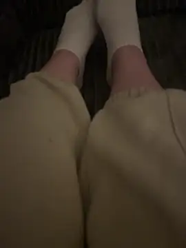 LilouPieds online show from March 2026 06:41:01 PM