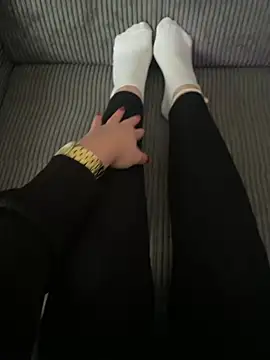 LilouPieds online show from June 2026 06:02:01 PM