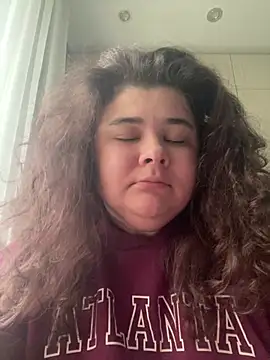 curly elise online show from April 2026 07:25:02 AM