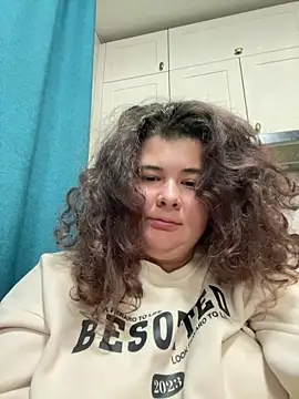 curly elise online show from April 2026 10:18:02 PM