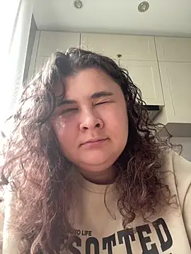 curly elise online show from April 2026 01:17:01 PM