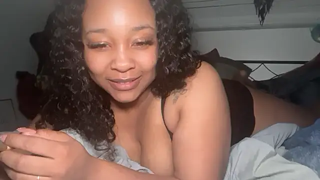 Yourmommysilk online show from March 2026 12:06:02 PM
