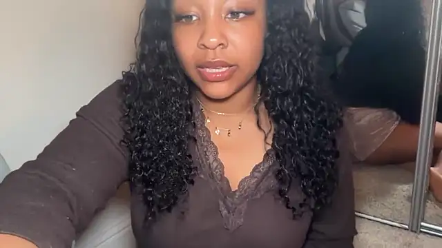 Yourmommysilk online show from March 2026 05:18:01 AM