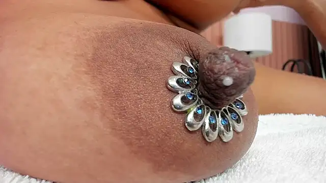 Snapshot of zara_lopez chatting on November 2025 07:07:01 PM zara lopez online show from November 2025 07:07:01 PM