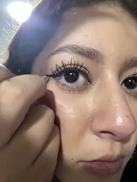 Snapshot of Amber_rosse_outdoors chatting on April 2026 12:55:02 AM Amber rosse outdoors online show from April 2026 12:55:02 AM