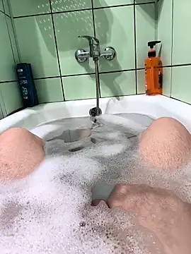 AthandJumper online show from April 2026 10:15:01 PM