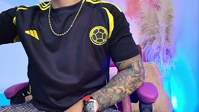 Snapshot of _spencer_boy chatting on April 2026 01:02:02 AM spencer boy online show from April 2026 01:02:02 AM