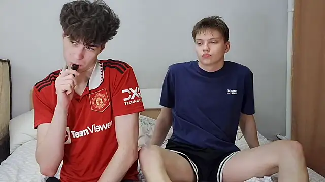 1gay1straight online show from March 2026 03:39:02 AM