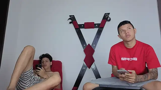 Snapshot of LatinsGuys2026 chatting on March 2026 11:52:02 AM LatinsGuys2026 online show from March 2026 11:52:02 AM