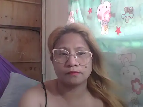 PinayChristine online show from April 2026 08:38:02 AM