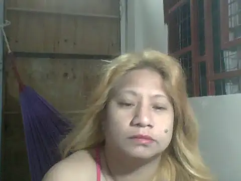 Snapshot of PinayChristine chatting on April 2026 06:44:02 PM PinayChristine online show from April 2026 06:44:02 PM