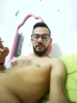 Snapshot of Alimohamed08 chatting on May 2026 12:54:02 AM Alimohamed08 online show from May 2026 12:54:02 AM