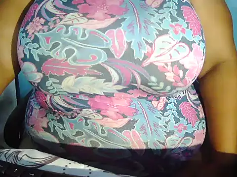 Curvy rosse online show from April 2026 02:42:02 PM