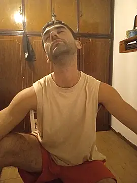 Tomasselo online show from April 2026 11:33:01 PM