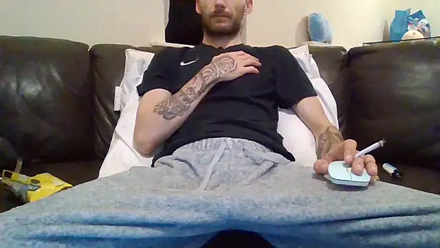 feetlovrr94 online show from April 2026 12:02:02 AM