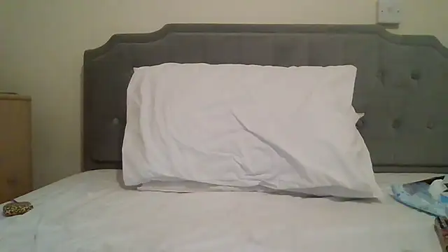 feetlovrr94 online show from March 2026 09:27:02 PM